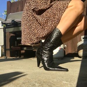 Genuine leather crocodile print heeled boots